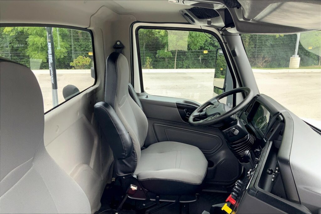 2019 INT LT625 6×4 Day Cab