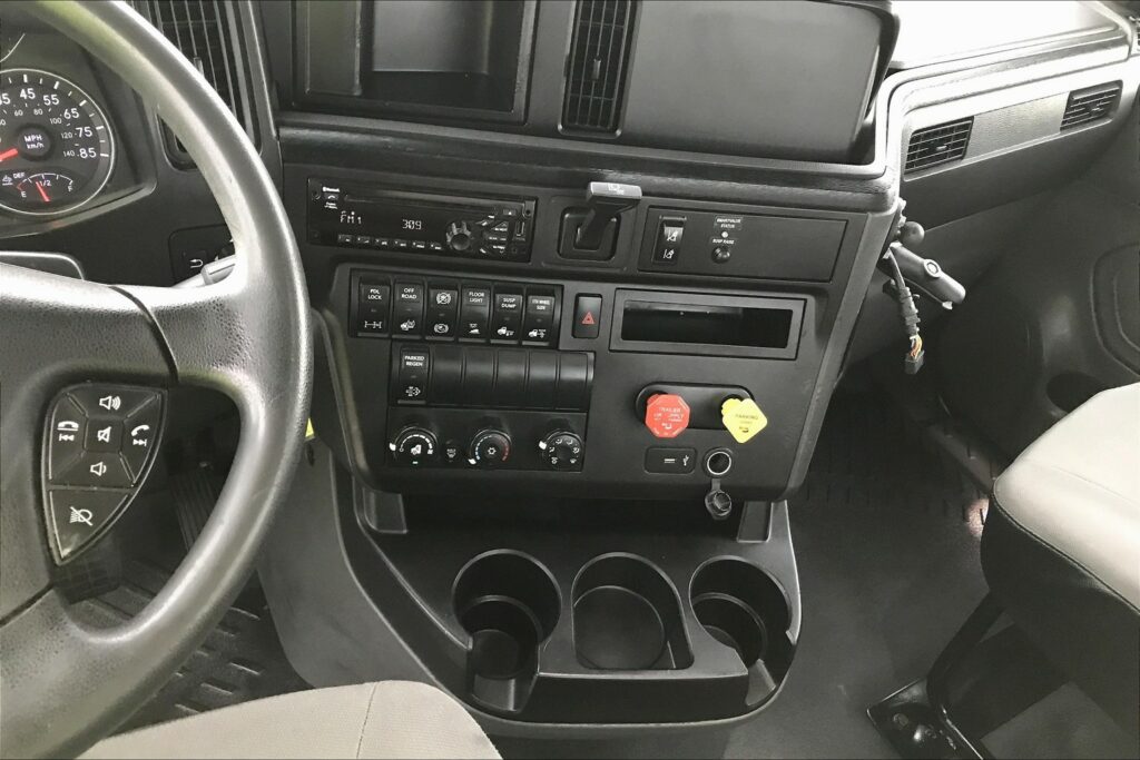 2020 INT LT625 6×4 Day Cab