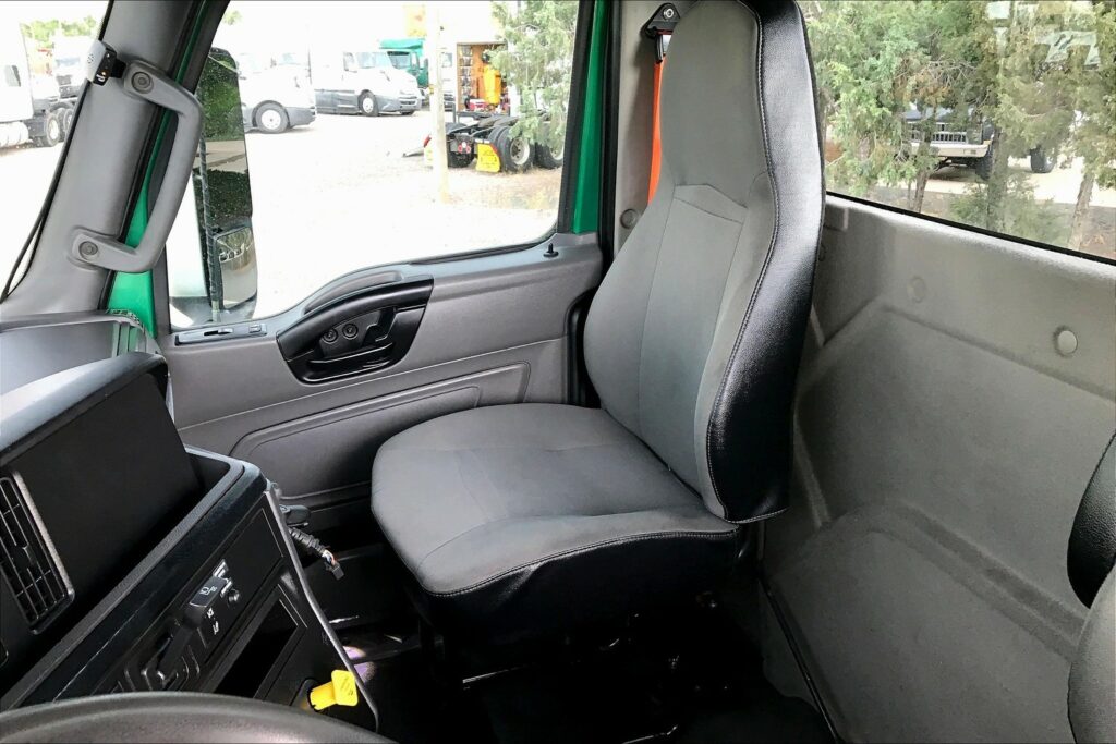 2020 INT LT625 6×4 Day Cab