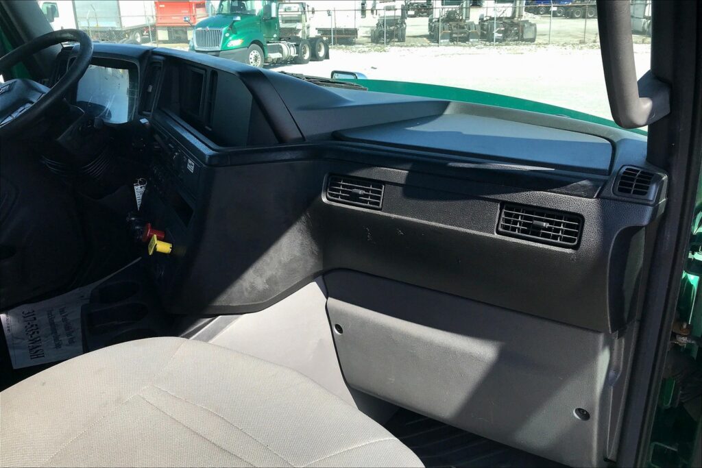 2020 INT LT625 6×4 Day Cab