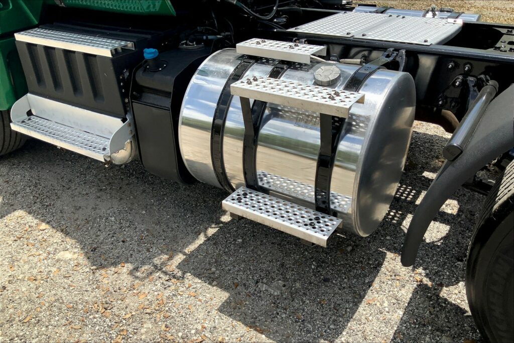 2020 INT LT625 6×4 Day Cab