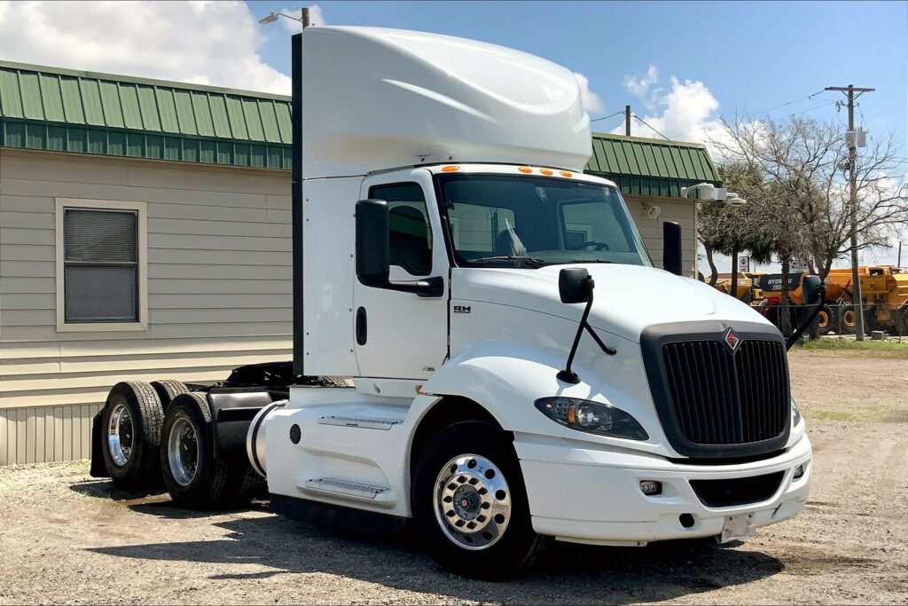 2021 INT RH613 6×4 Day Cab