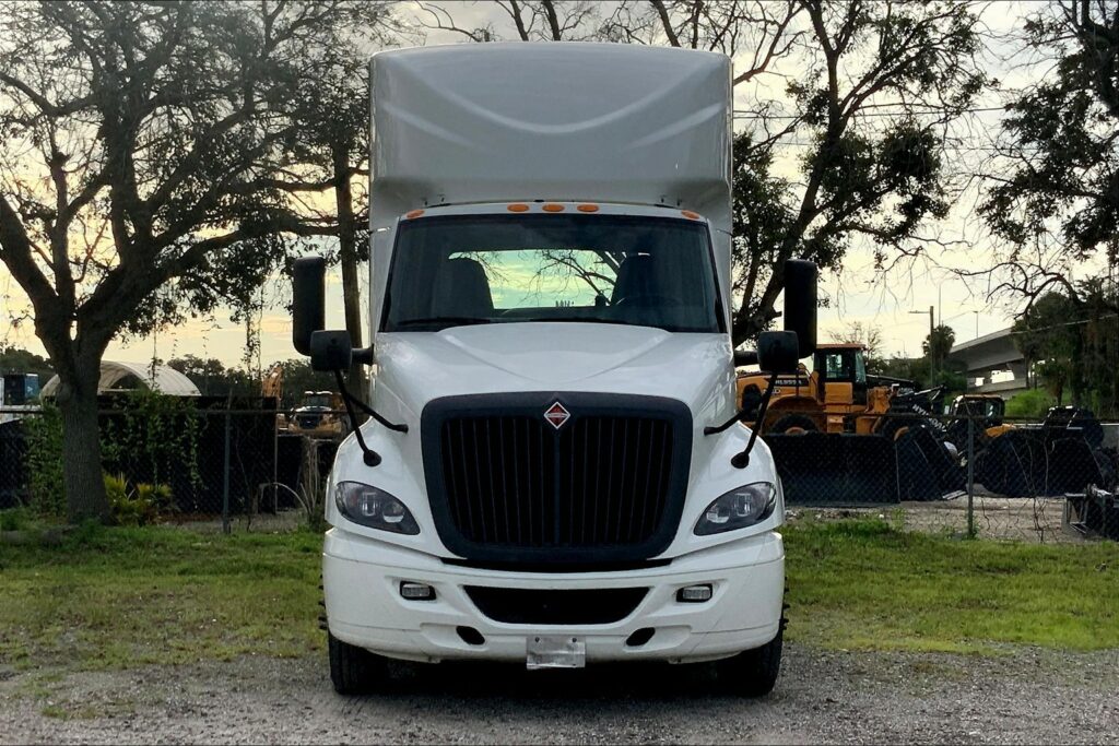 2021 INT RH613 6×4 Day Cab