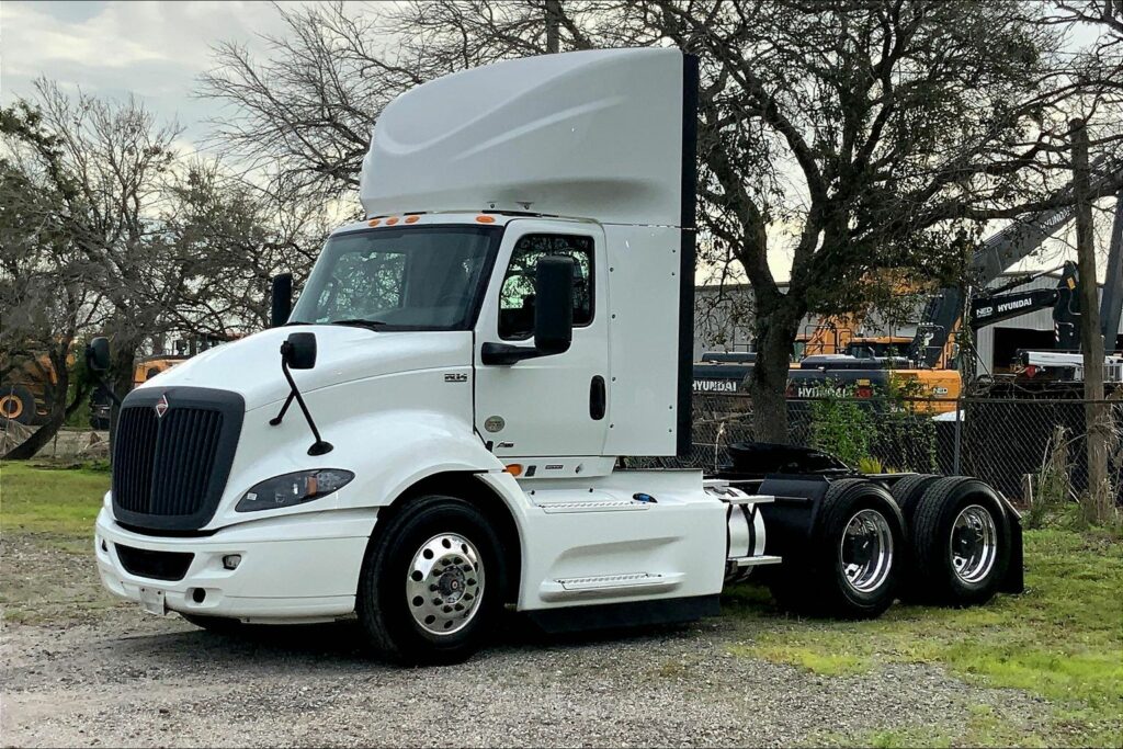 2021 INT RH613 6×4 Day Cab