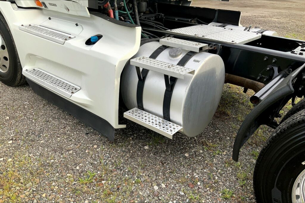 2021 INT RH613 6×4 Day Cab