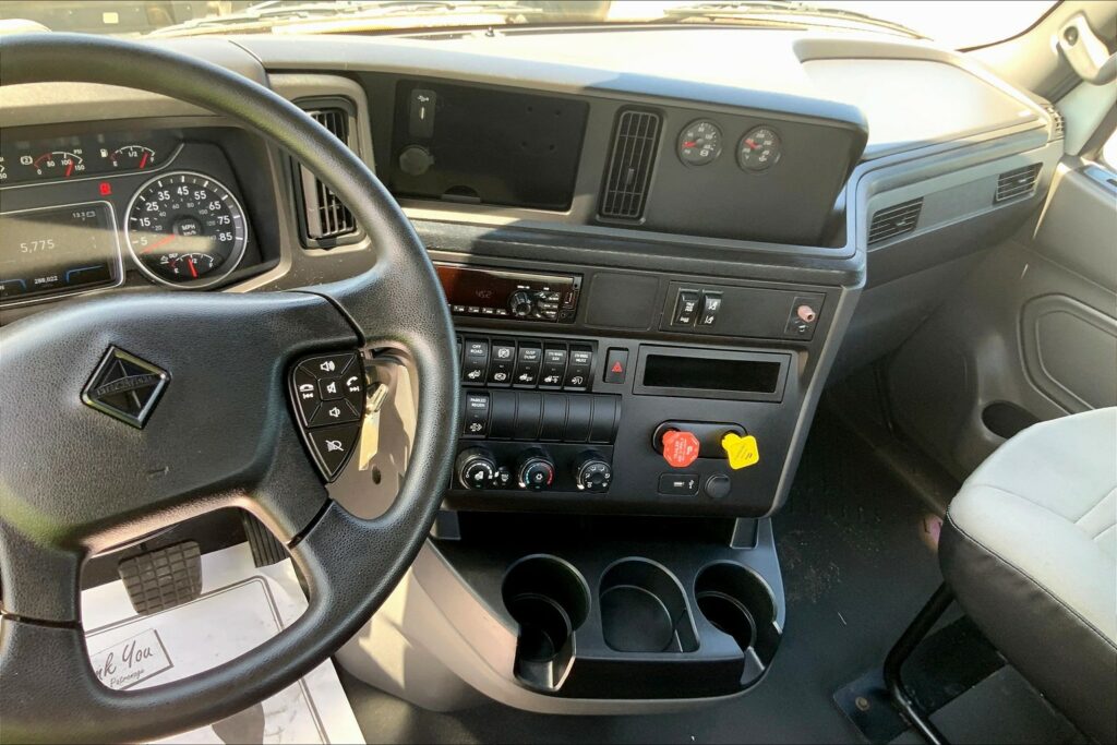 2021 INT RH613 6×4 Day Cab