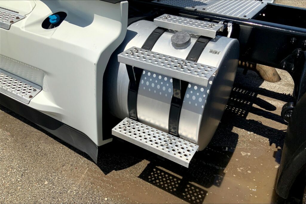 2021 INT RH613 6×4 Day Cab