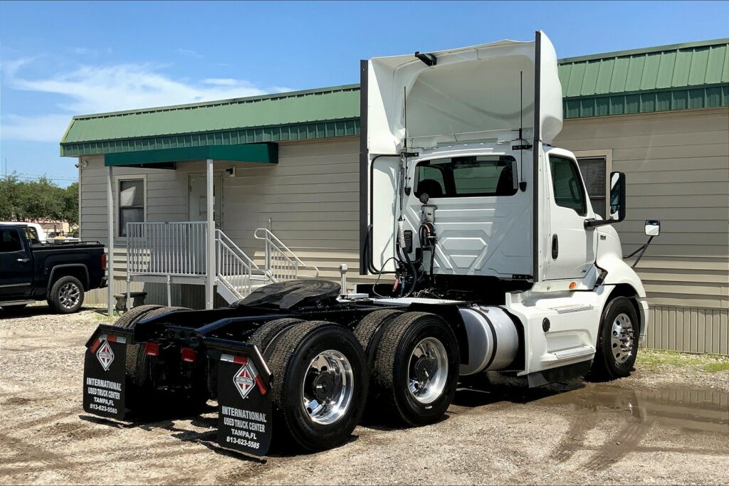 2021 INT RH613 6×4 Day Cab