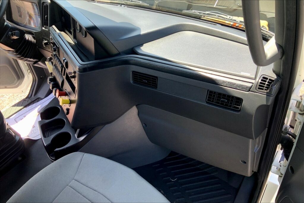 2021 INT RH613 6×4 Day Cab