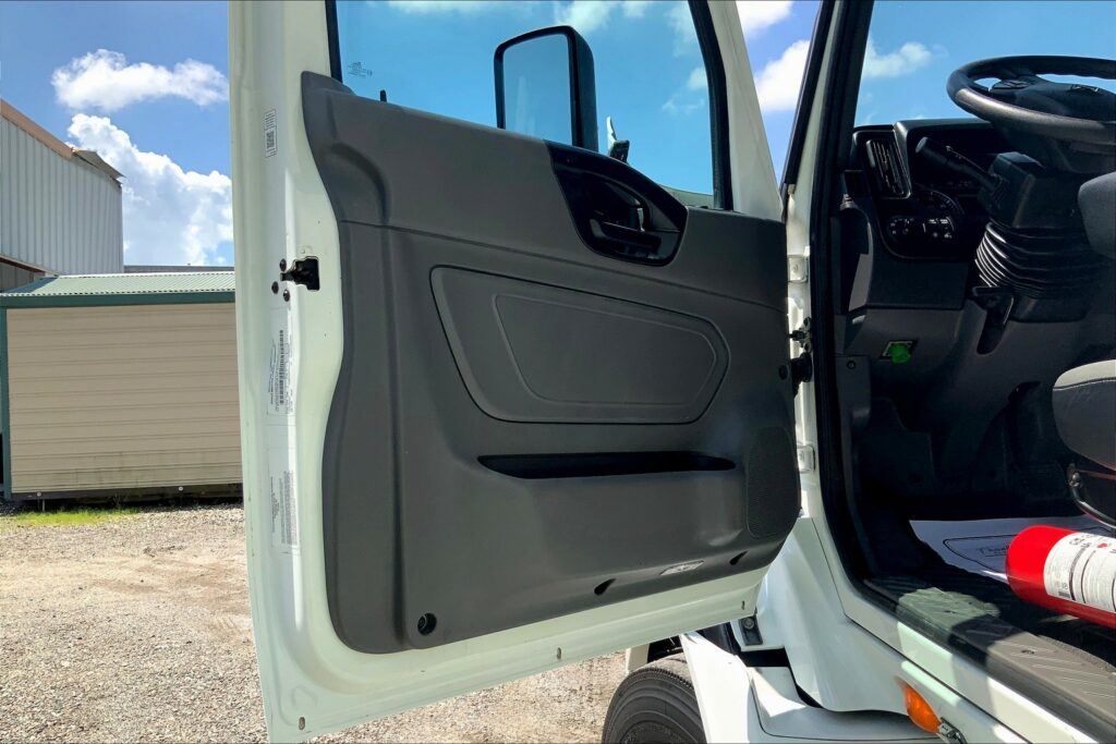 2021 INT RH613 6×4 Day Cab