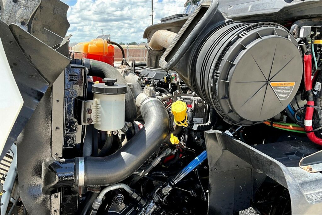 2019 INT RH613 4×2 Day Cab