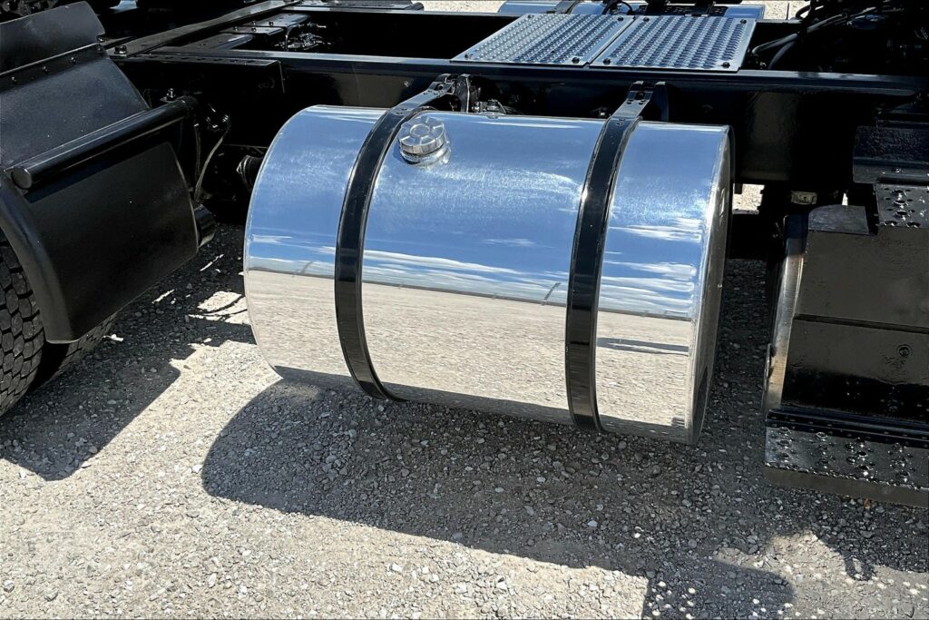 2019 INT RH613 4×2 Day Cab