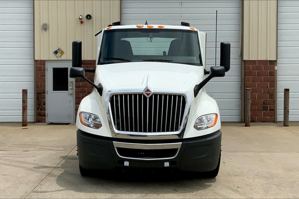 2020 CUM LT625 6×4 Day Cab