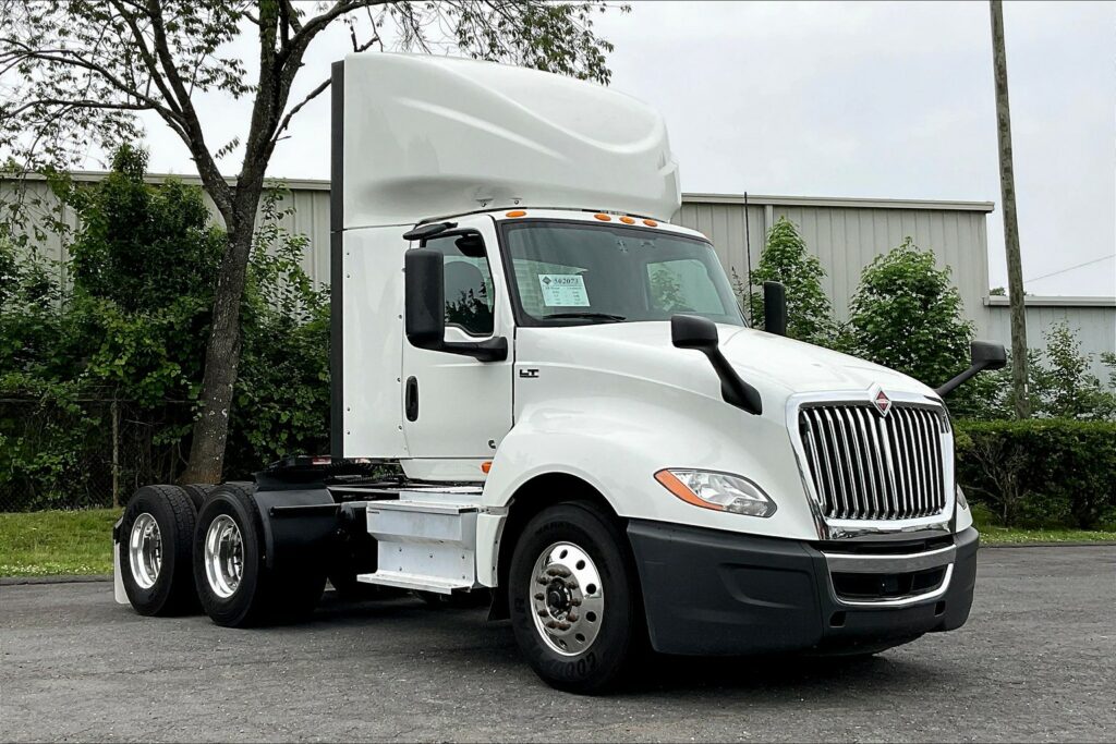 2020 CUM LT625 6×4 Day Cab