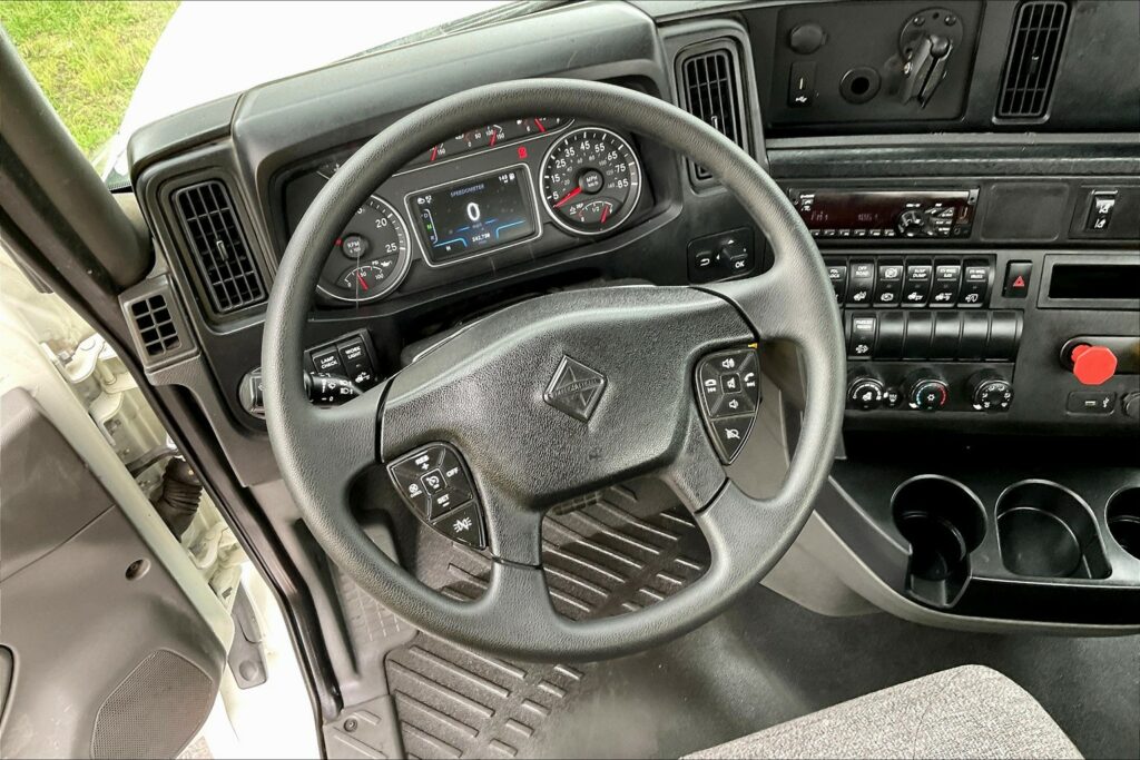 2020 CUM LT625 6×4 Day Cab