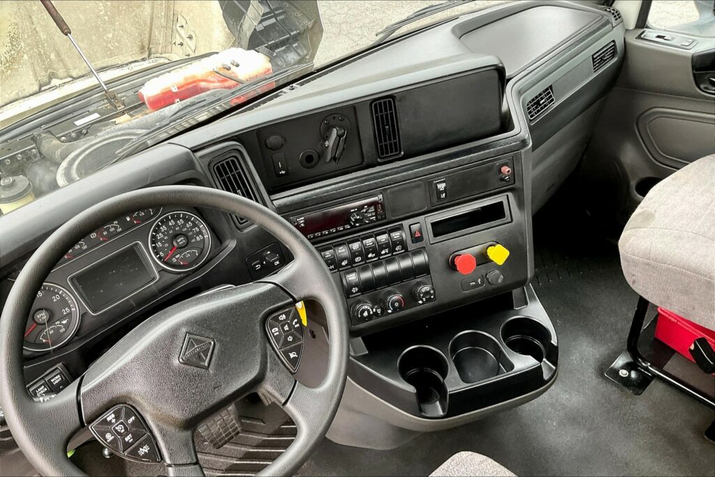 2020 CUM LT625 6×4 Day Cab