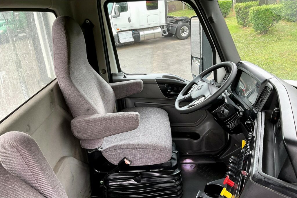 2020 CUM LT625 6×4 Day Cab