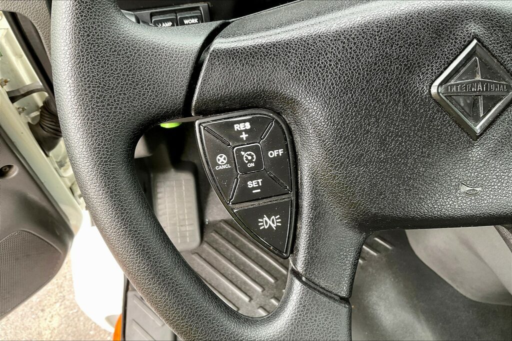 2020 CUM LT625 6×4 Day Cab