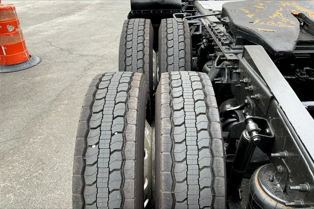 2020 CUM LT625 6×4 Day Cab