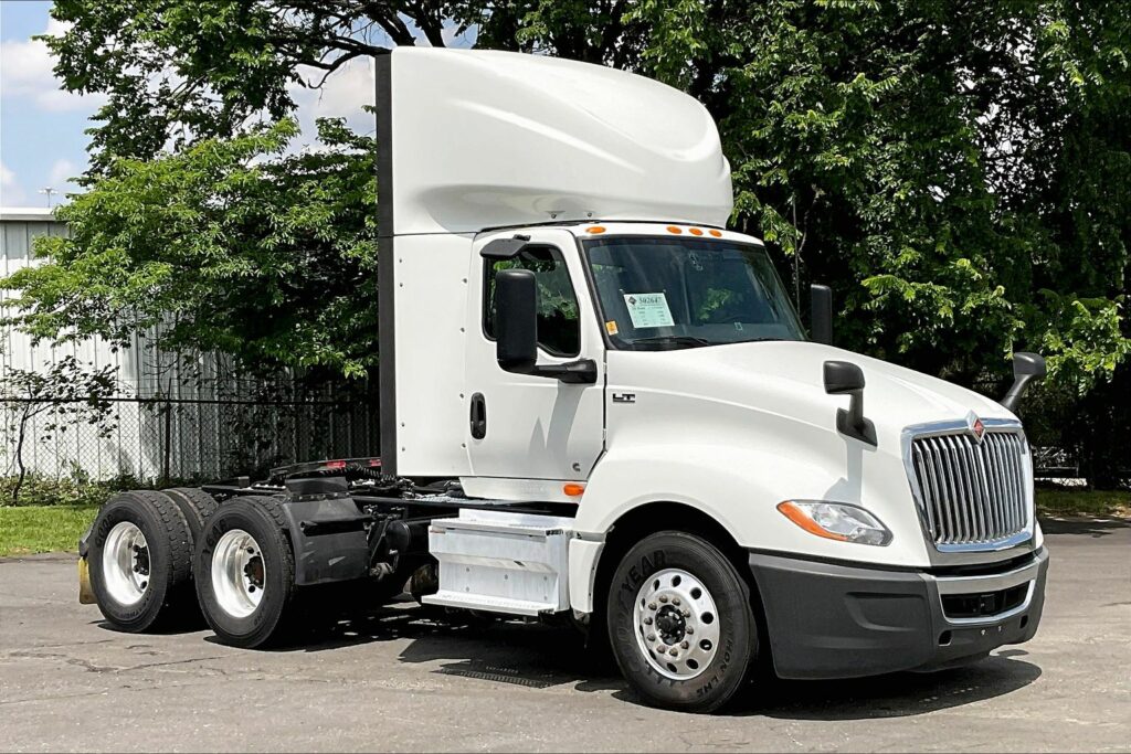 2020 CUM LT625 6×4 Day Cab