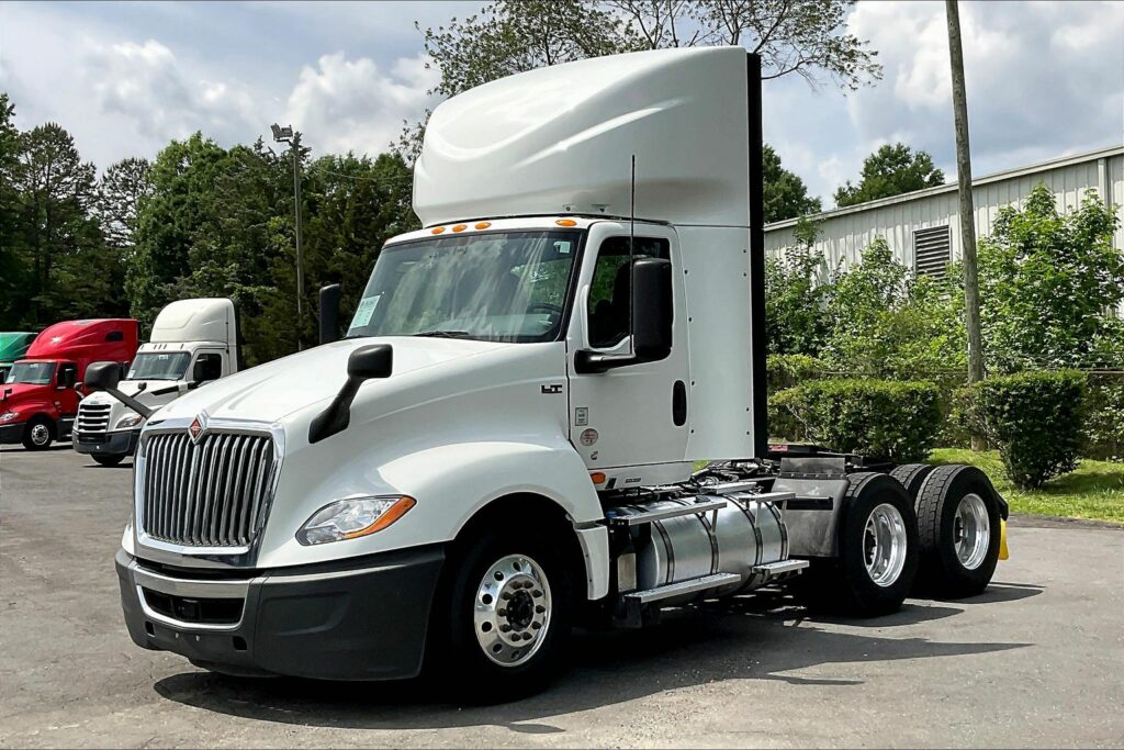 2020 CUM LT625 6×4 Day Cab