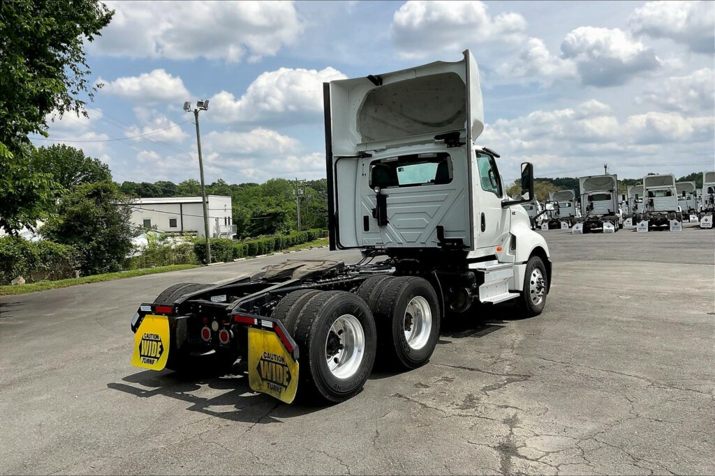 2020 CUM LT625 6×4 Day Cab