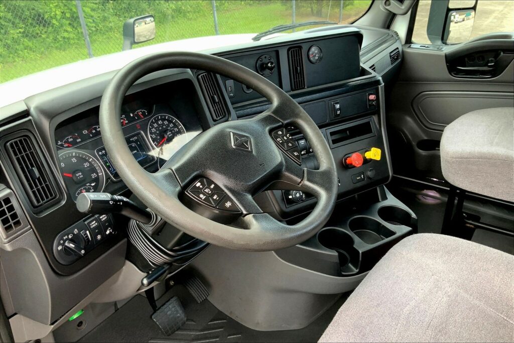 2019 CUM LT625 6×4 Day Cab