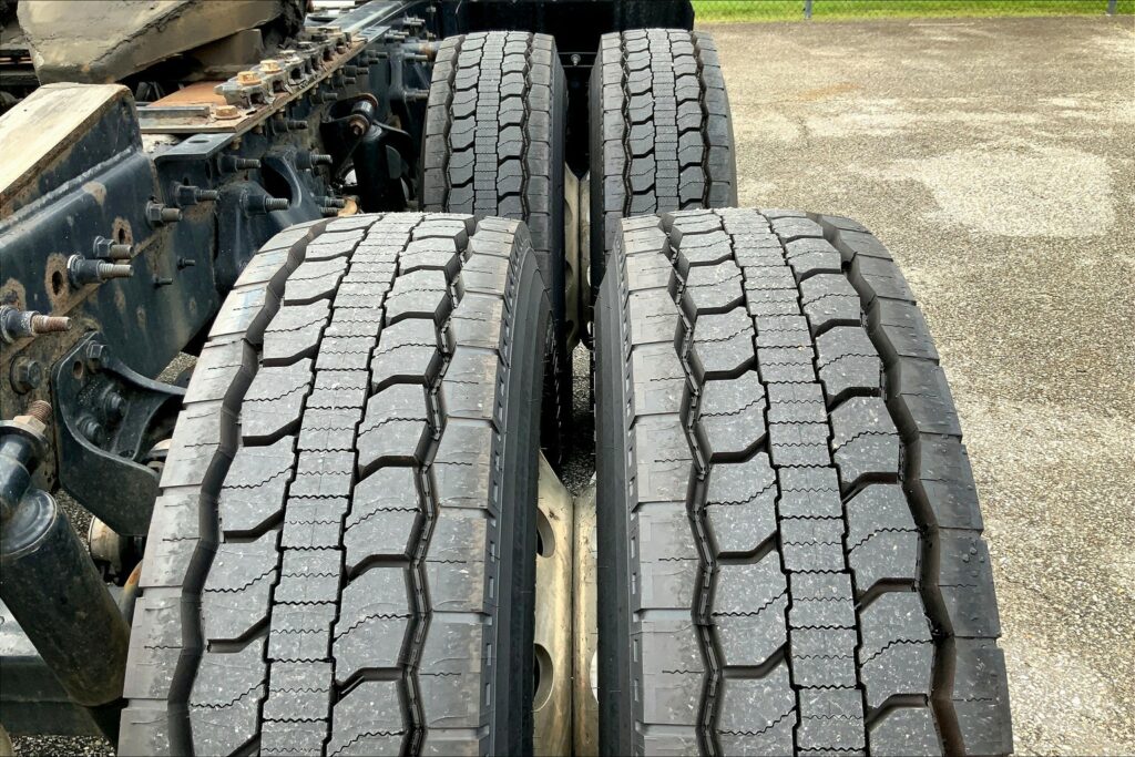 2019 CUM LT625 6×4 Day Cab