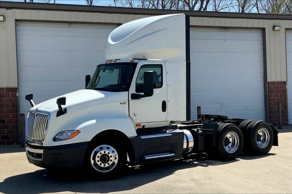 2020 CUM LT625 6×4 Day Cab