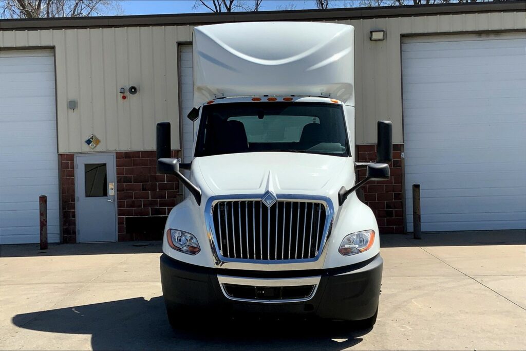 2020 CUM LT625 6×4 Day Cab