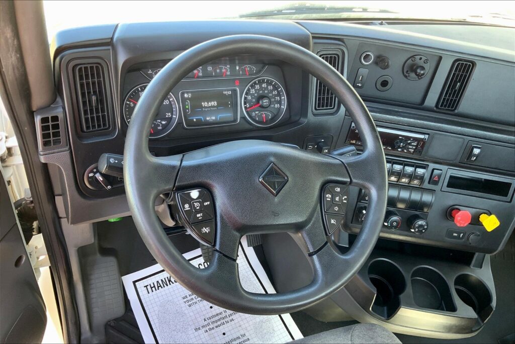 2020 CUM LT625 6×4 Day Cab