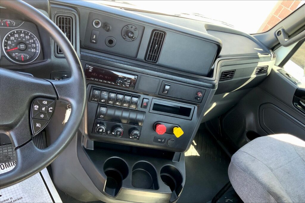 2020 CUM LT625 6×4 Day Cab