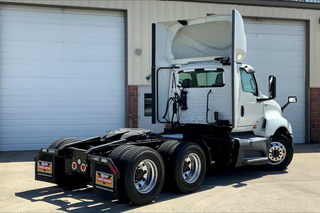 2020 CUM LT625 6×4 Day Cab