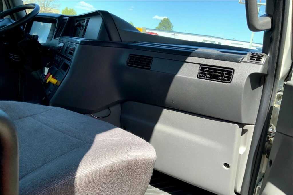 2020 CUM LT625 6×4 Day Cab