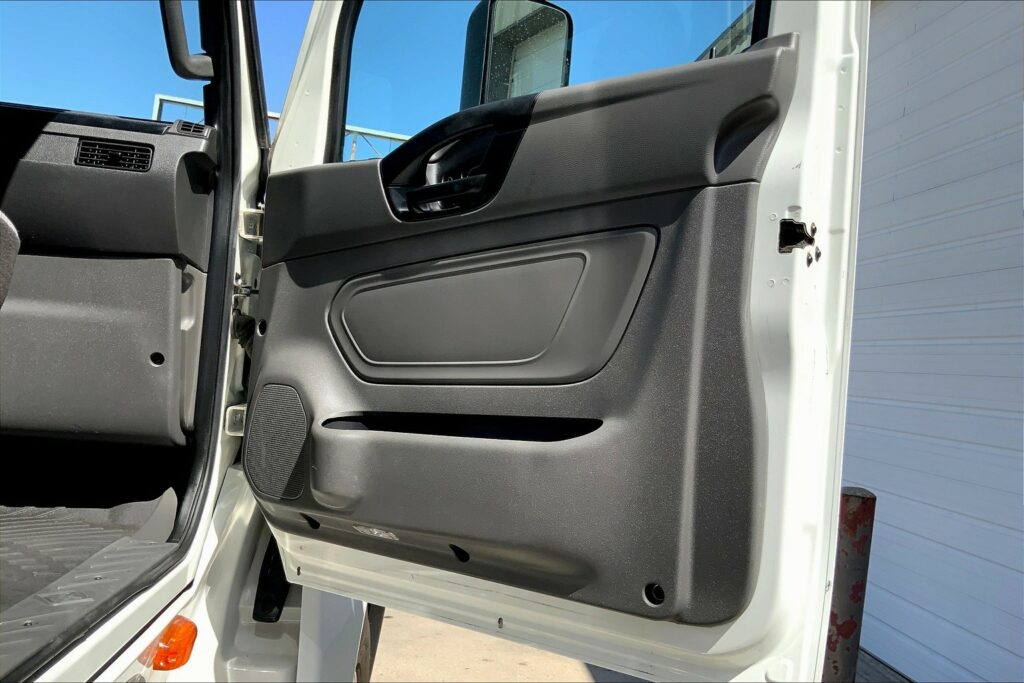 2020 CUM LT625 6×4 Day Cab