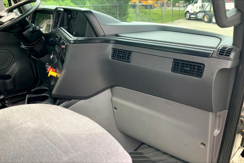 2020 CUM LT625 6×4 Day Cab