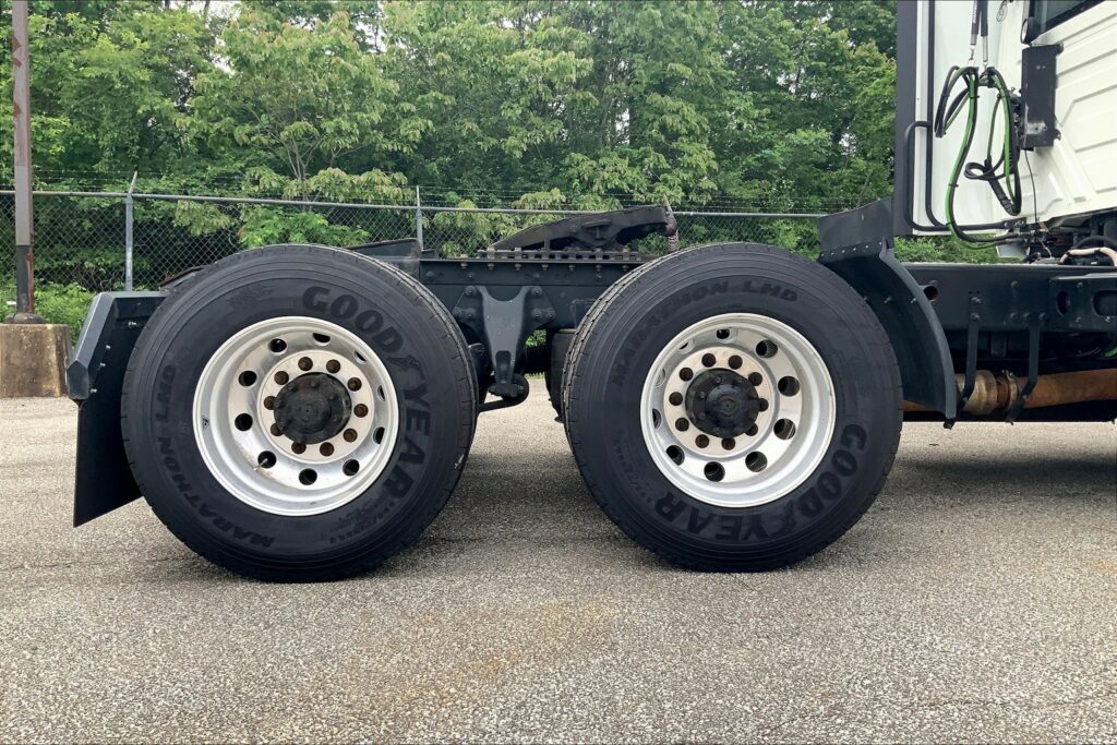 2020 CUM LT625 6×4 Day Cab