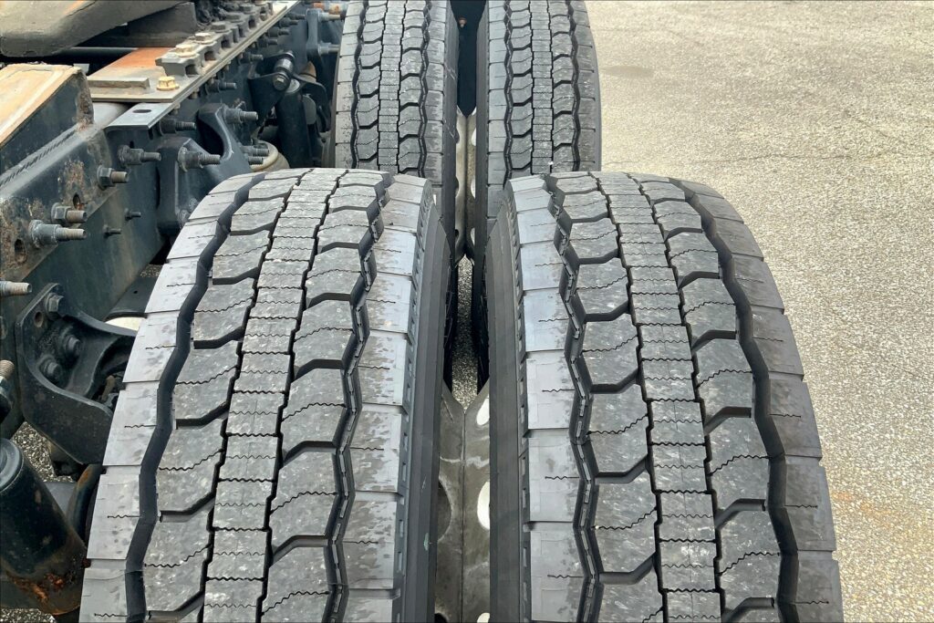 2020 CUM LT625 6×4 Day Cab