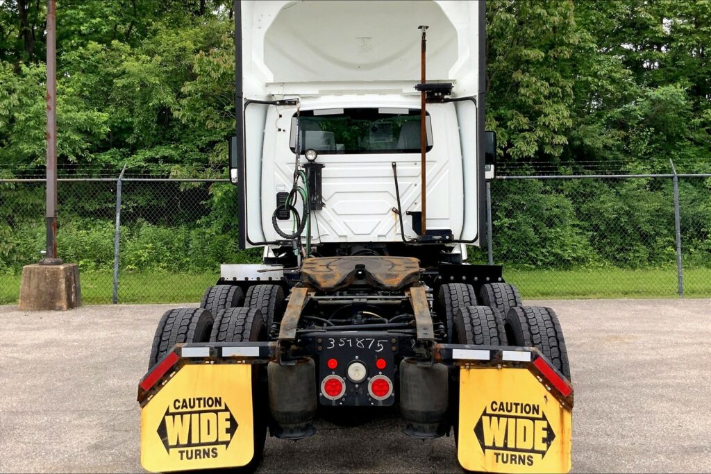 2020 CUM LT625 6×4 Day Cab