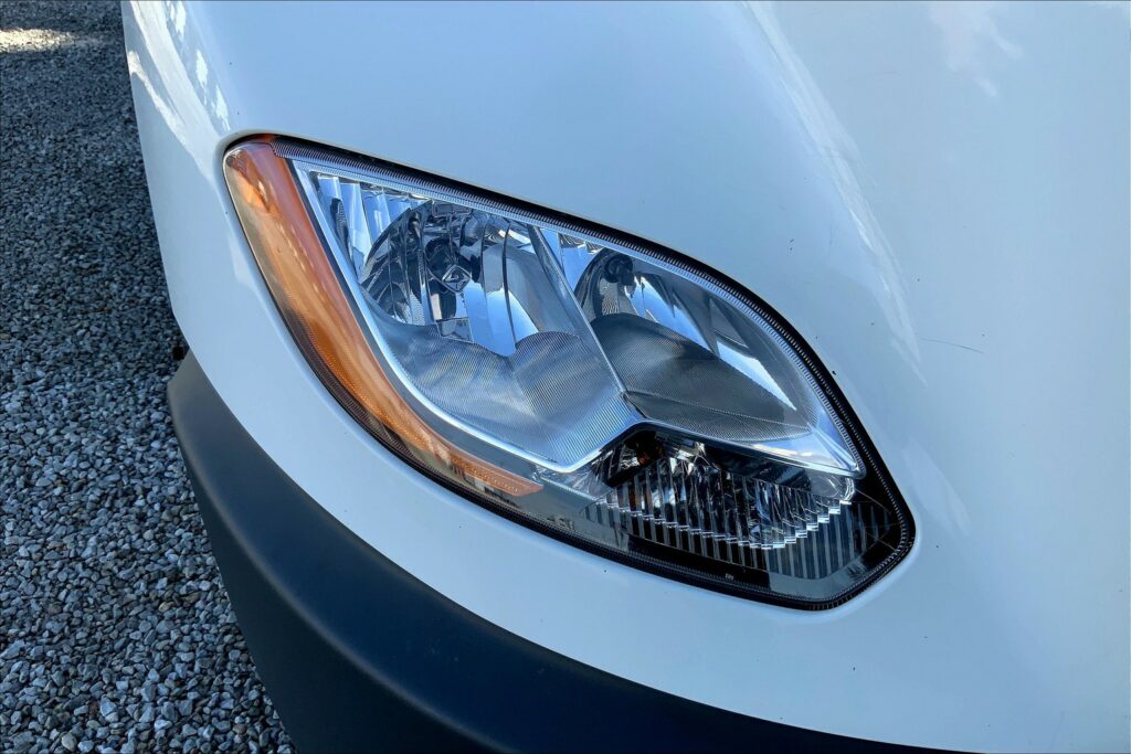 2021 CUM LT625 6×4 Sleeper