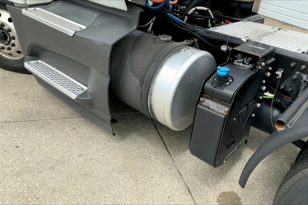 2020 CUM LT625 6×4 Day Cab