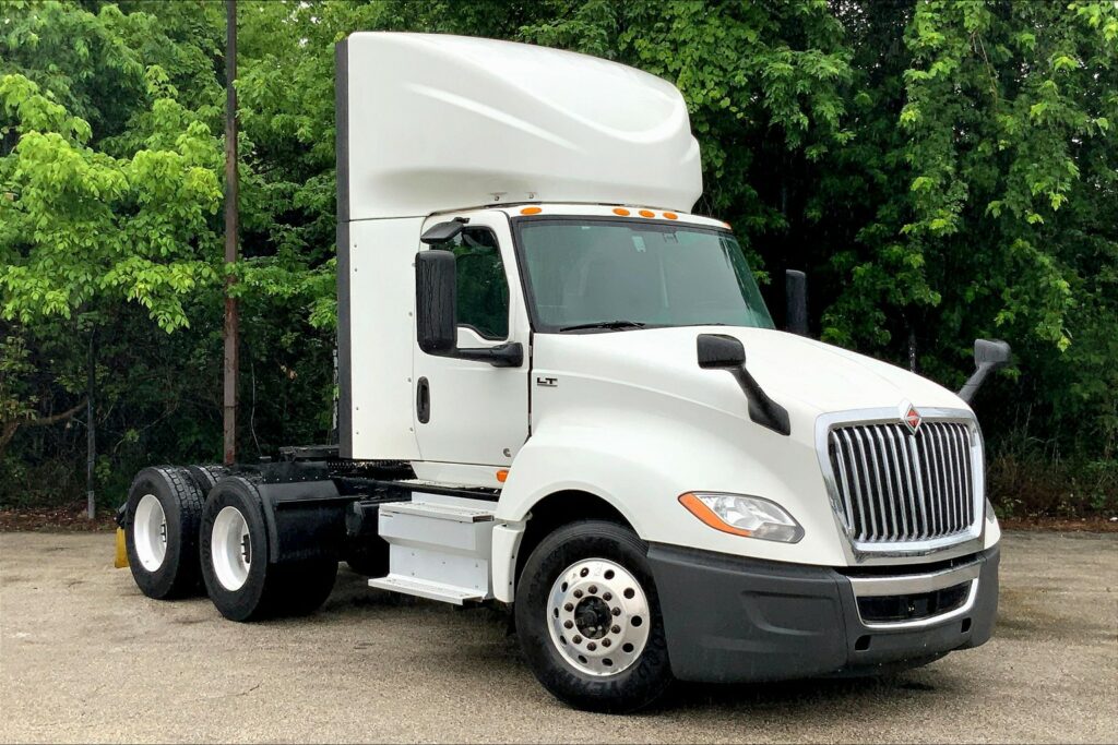 2020 CUM LT625 6×4 Day Cab