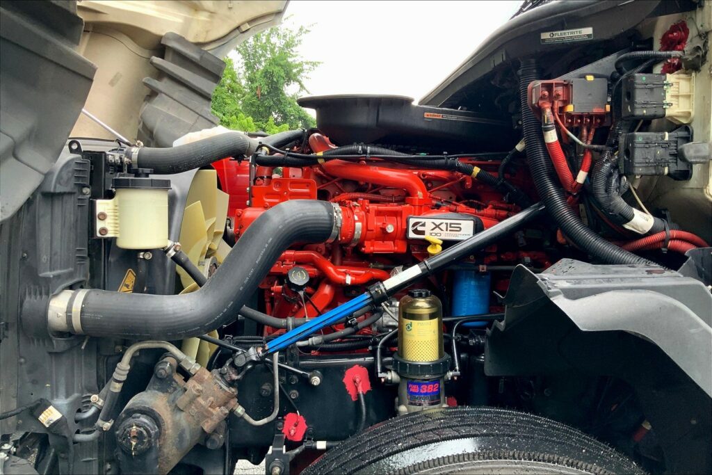 2020 CUM LT625 6×4 Day Cab