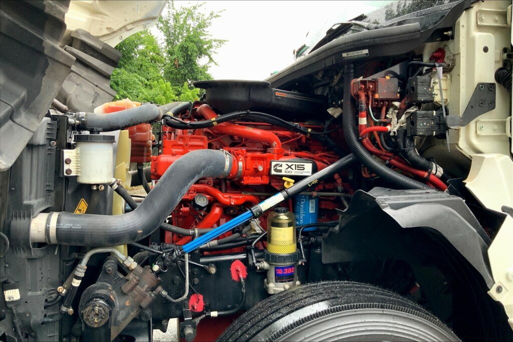 2020 CUM LT625 6×4 Day Cab