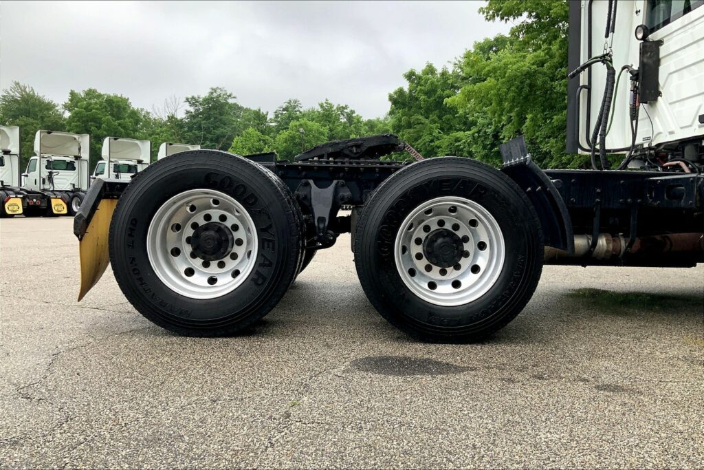 2020 CUM LT625 6×4 Day Cab