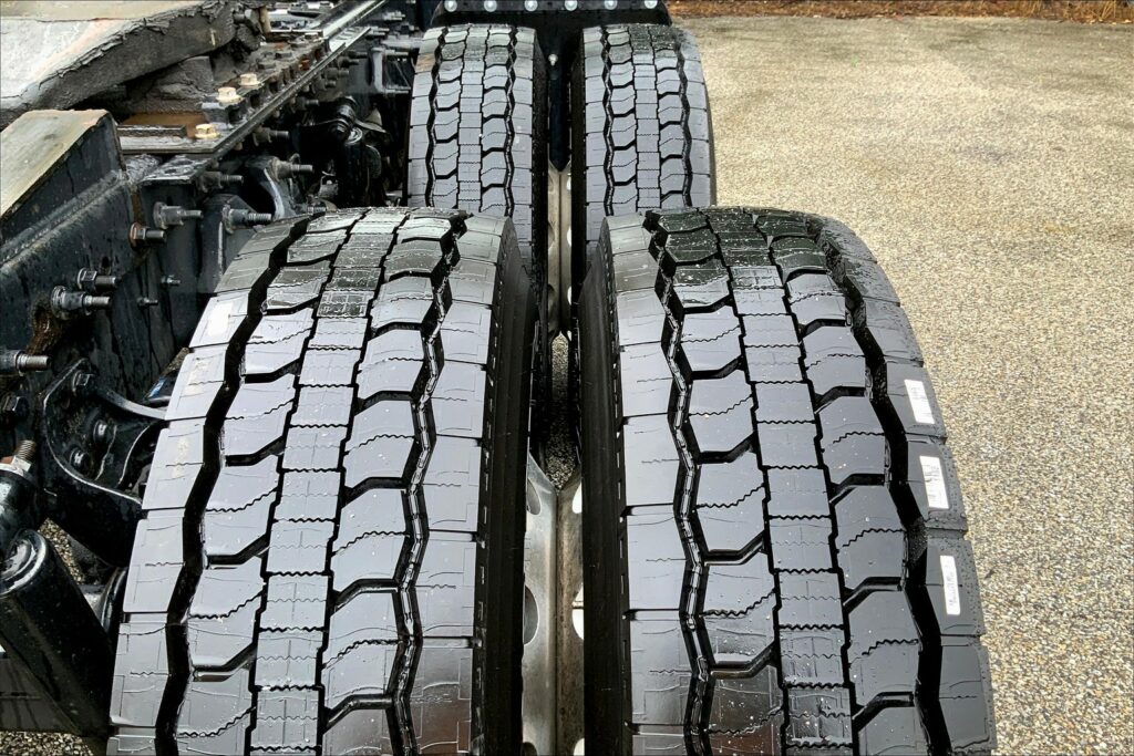 2020 CUM LT625 6×4 Day Cab