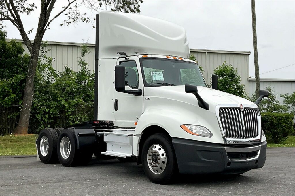 2020 CUM LT625 6×4 Day Cab