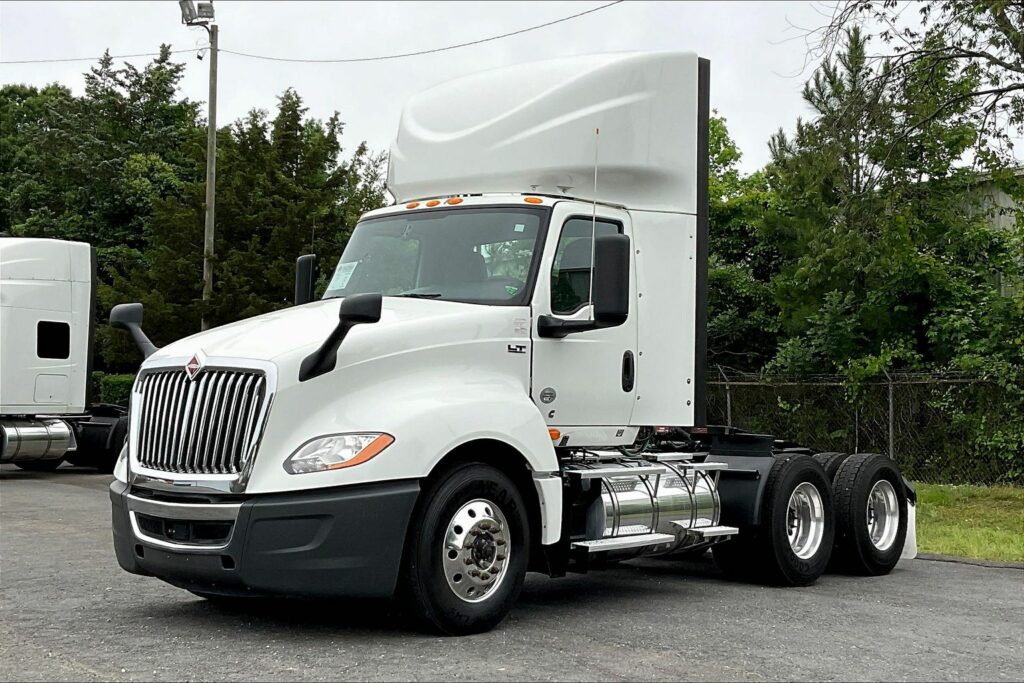 2020 CUM LT625 6×4 Day Cab