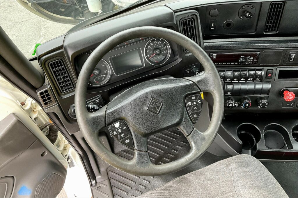 2020 CUM LT625 6×4 Day Cab