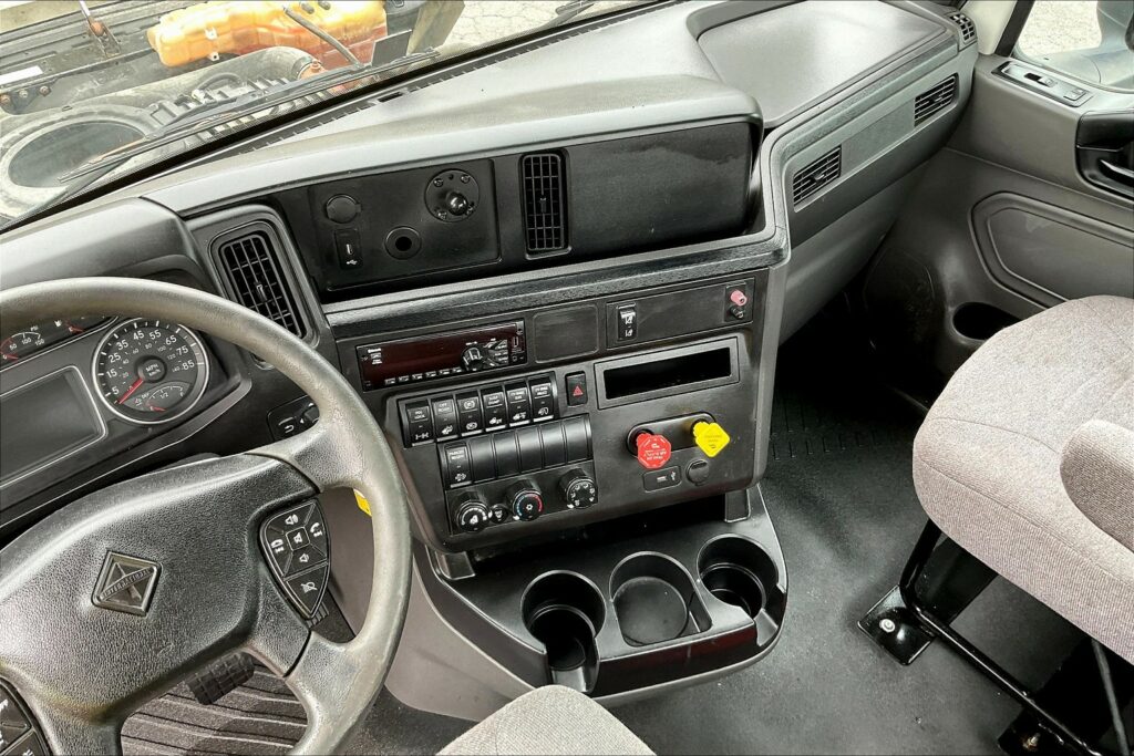 2020 CUM LT625 6×4 Day Cab